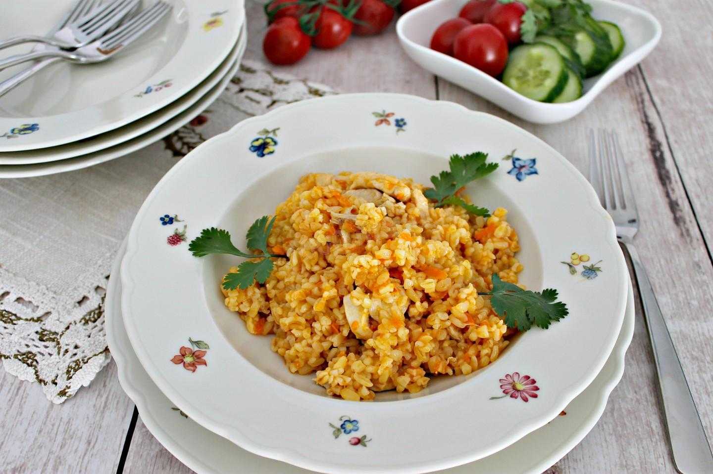 Булгур с жареной вермишелью и мясом в мультиварке