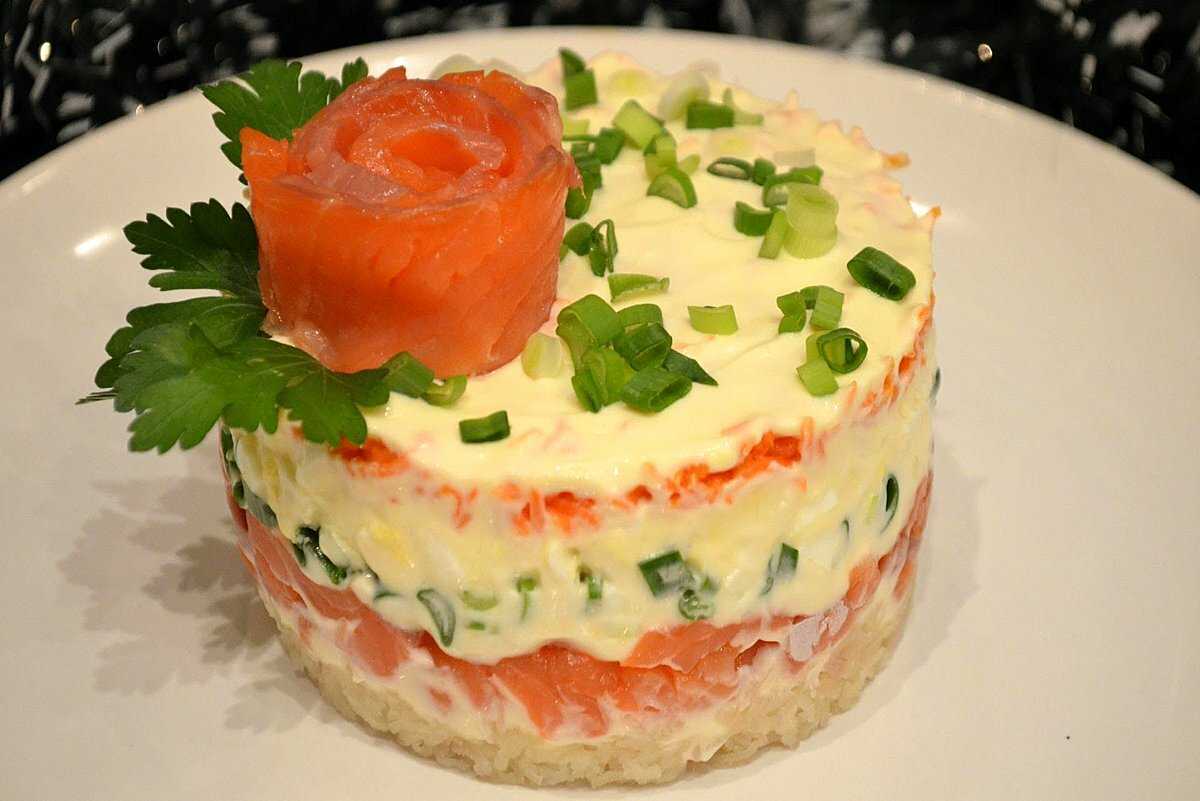 Салат с копченой горбушей кулинарные рецепты - вкусная еда
