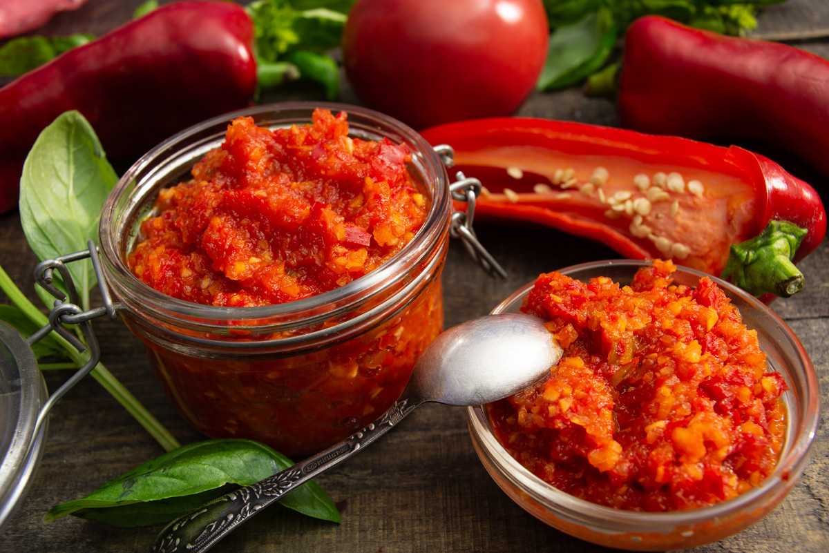 Аджика из кабачков — 10 вкусных рецептов кабачковой аджики на зиму