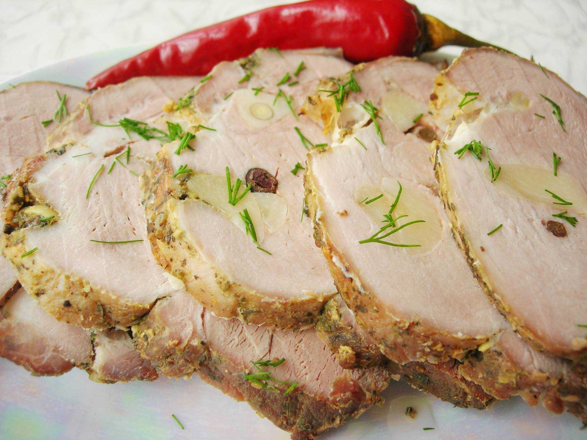 Свиной окорок в духовке - 15 простых и вкусных рецептов