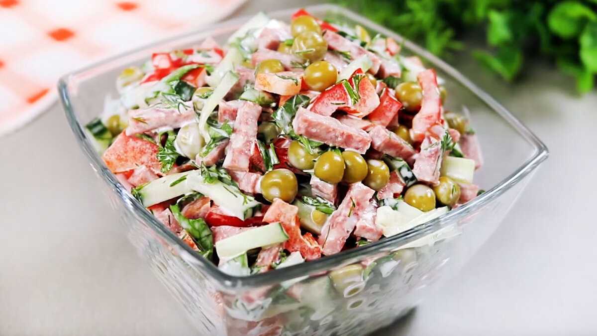 Cалат с капустой и колбасой: рецепты питательного блюда, различные варианты, заправки и соусы, адаптация под себя, советы