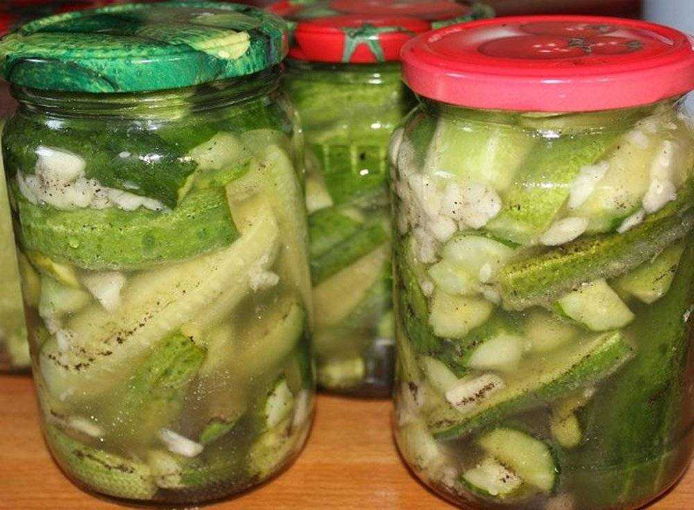 Салаты из огурцов на зиму в банках: 10 вкусных и новых рецептов под крышечку!
