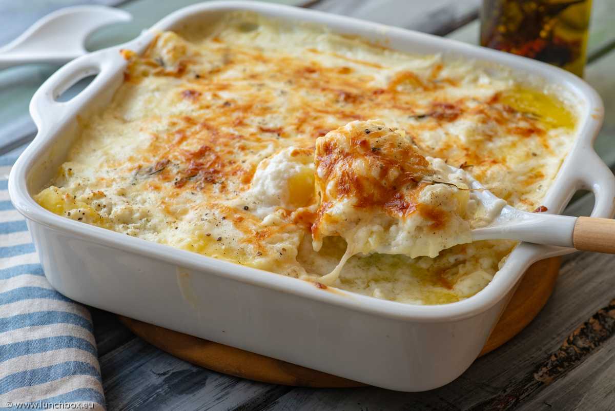 Рецепт картофельной запеканки с курицей и грибами готовим в домашних условиях