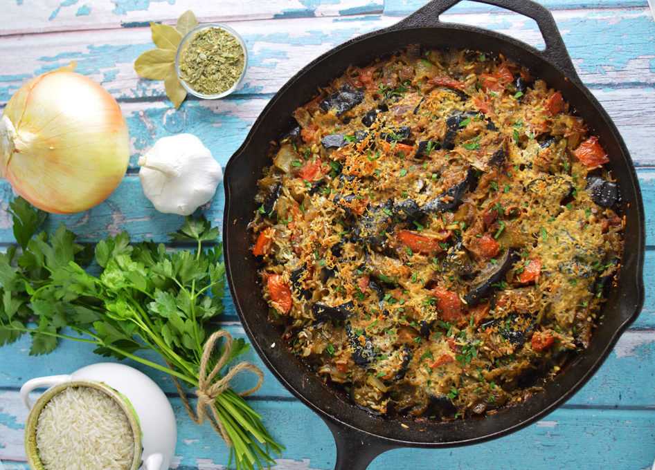 Плов из бурого риса-рецепты с курицей, свининой, в мультиварке