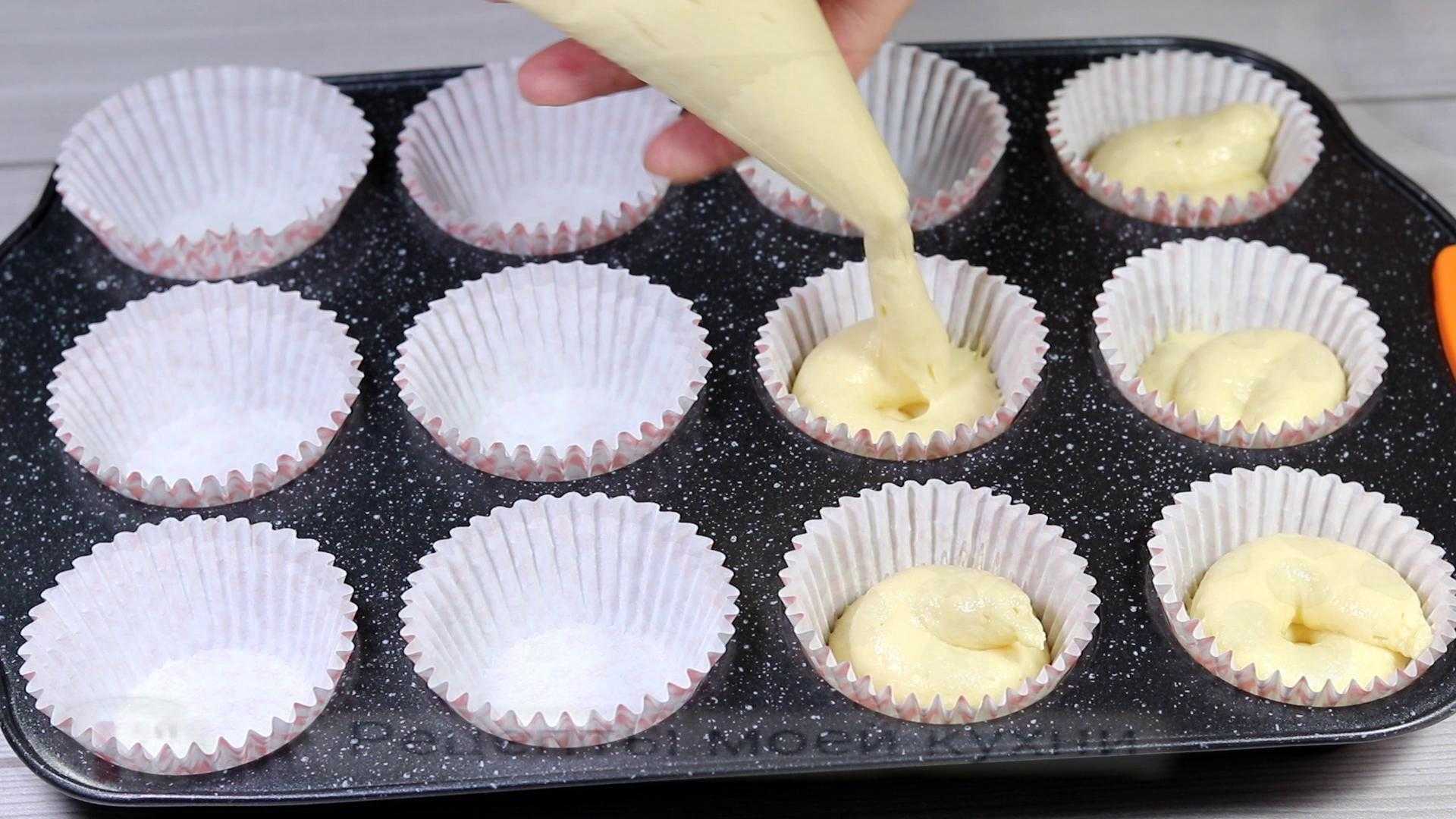 Вкусные кексы в духовке + классический рецепт кексиков