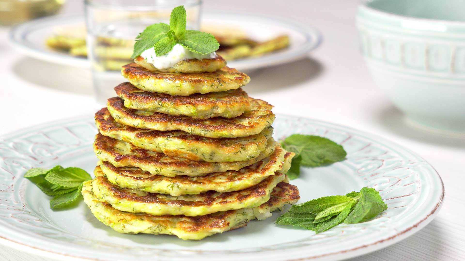 Оладьи из кабачков - 10 самых вкусных рецептов пышных оладушек