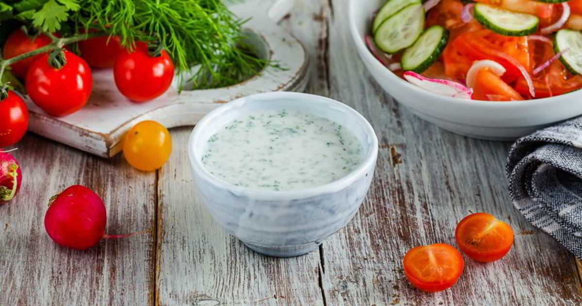 Дзадзики - классический рецепт греческого соуса из йогурта и...