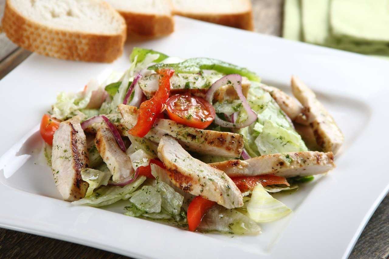 Пп рецепты диетических салатов с куриной грудкой на праздник и на каждый день