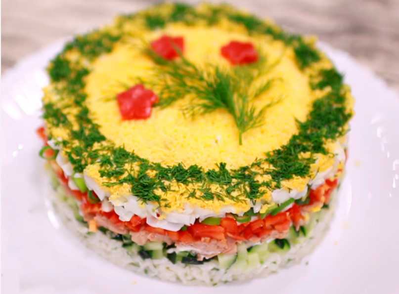 Салат из печени трески: 8 очень вкусных классических рецептов