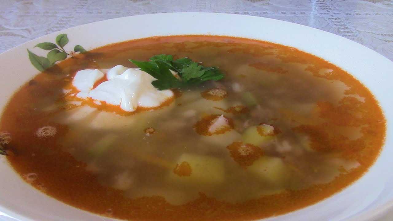 Рассольник с перловкой и солеными огурцами: рецепт, ингредиенты, особенности приготовления