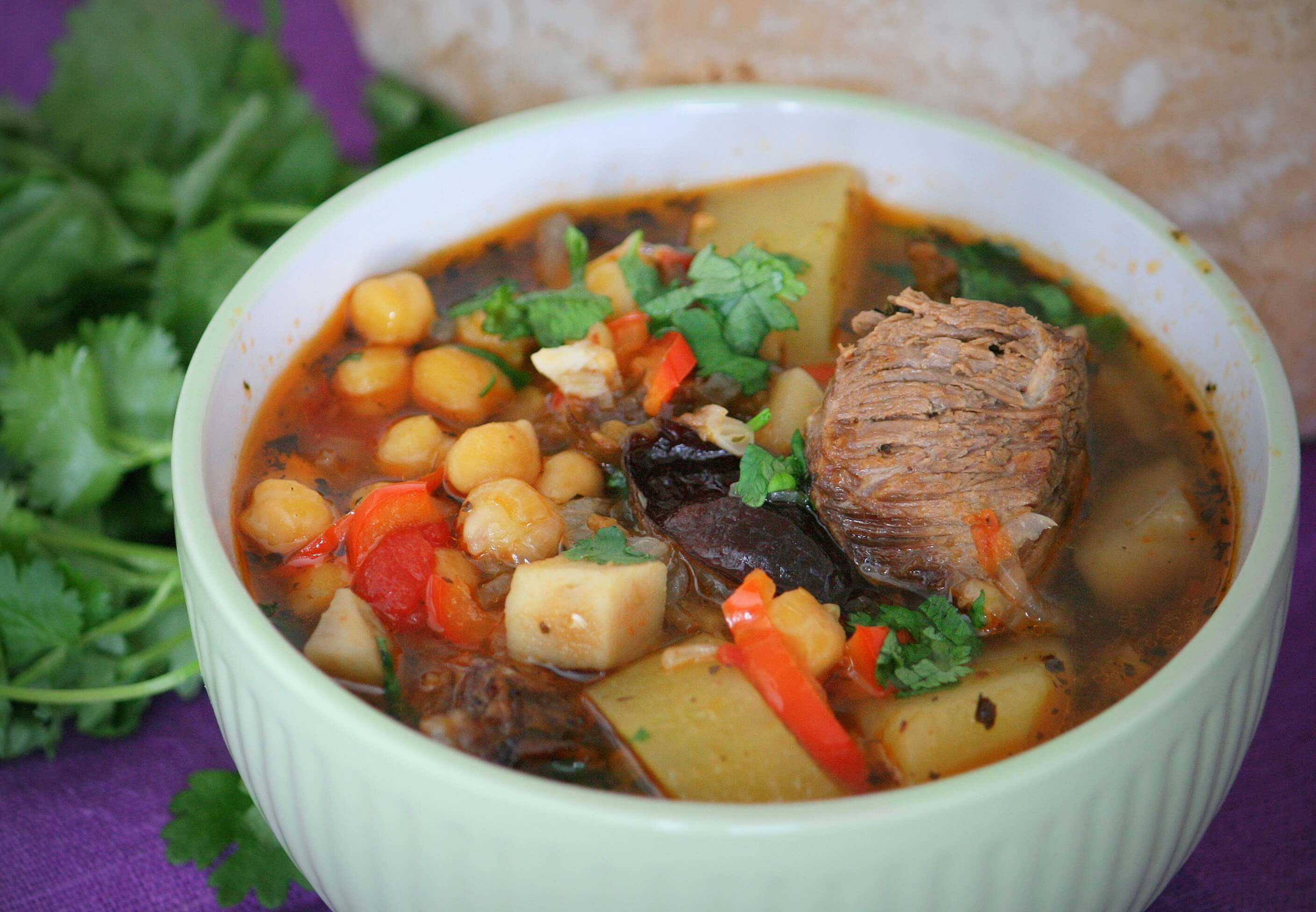 Тефтели с подливкой — 8 лучших рецептов на любой вкус