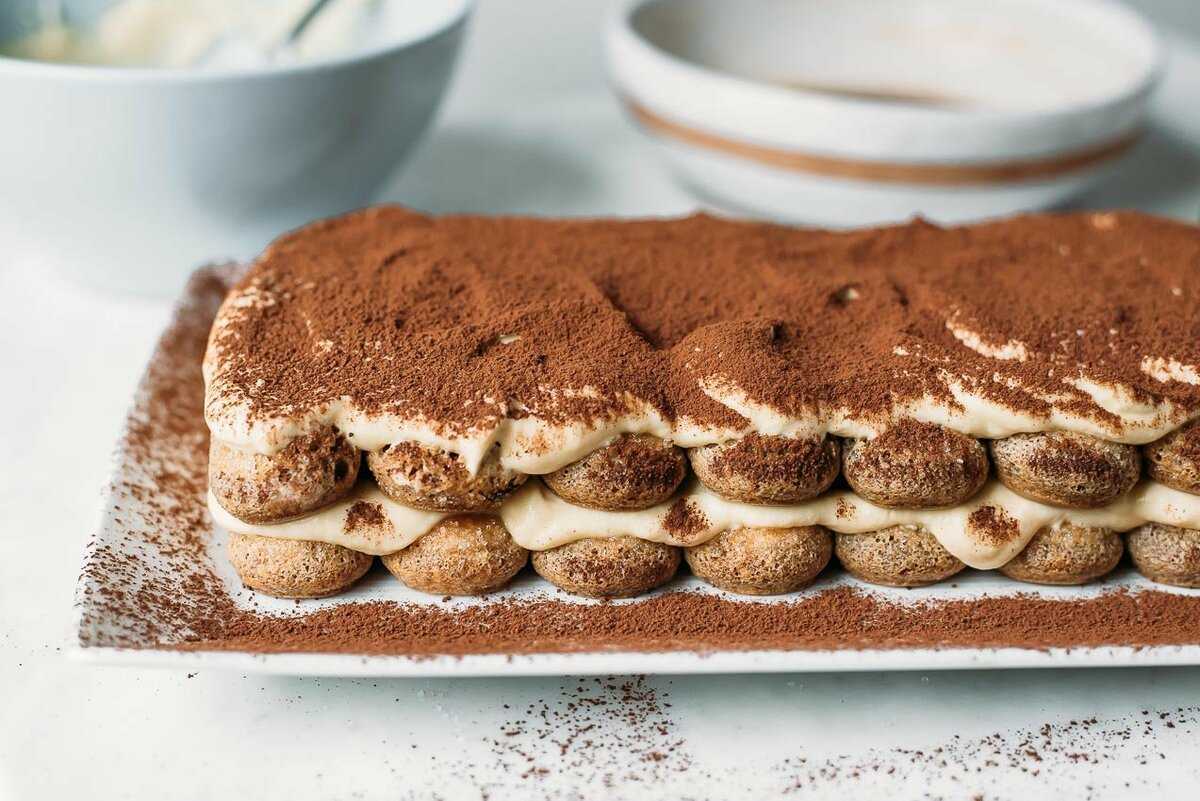 Что такое тирамису - история возникновения и как вкусно готовить с бисквитом или печеньем савоярди