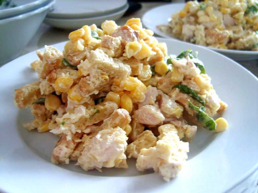 Вкусные салаты с сухариками рецепты с фото