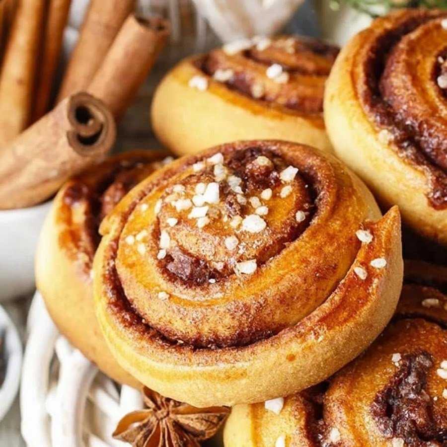 Вкуснейшие булочки с корицей - классический рецепт с пошаговыми фото