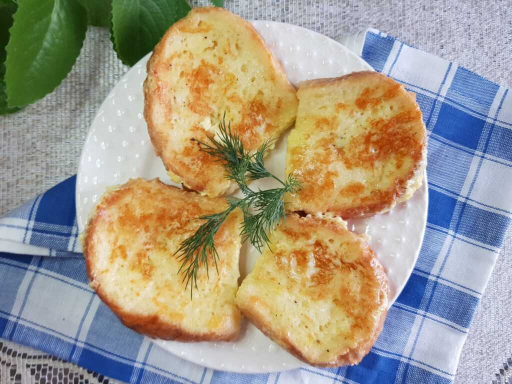 Вкусные гренки, обжаренные в яйце с молоком — обалденная хрустящая корочка!