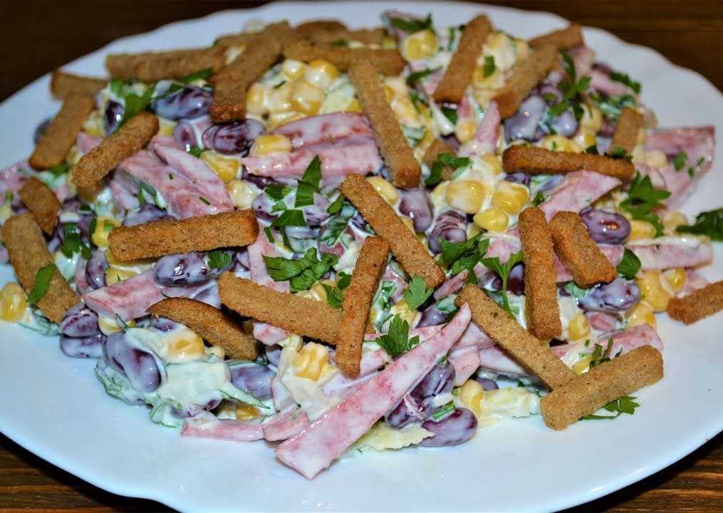 Салат с фасолью без мяса: 10 рецептов приготовления