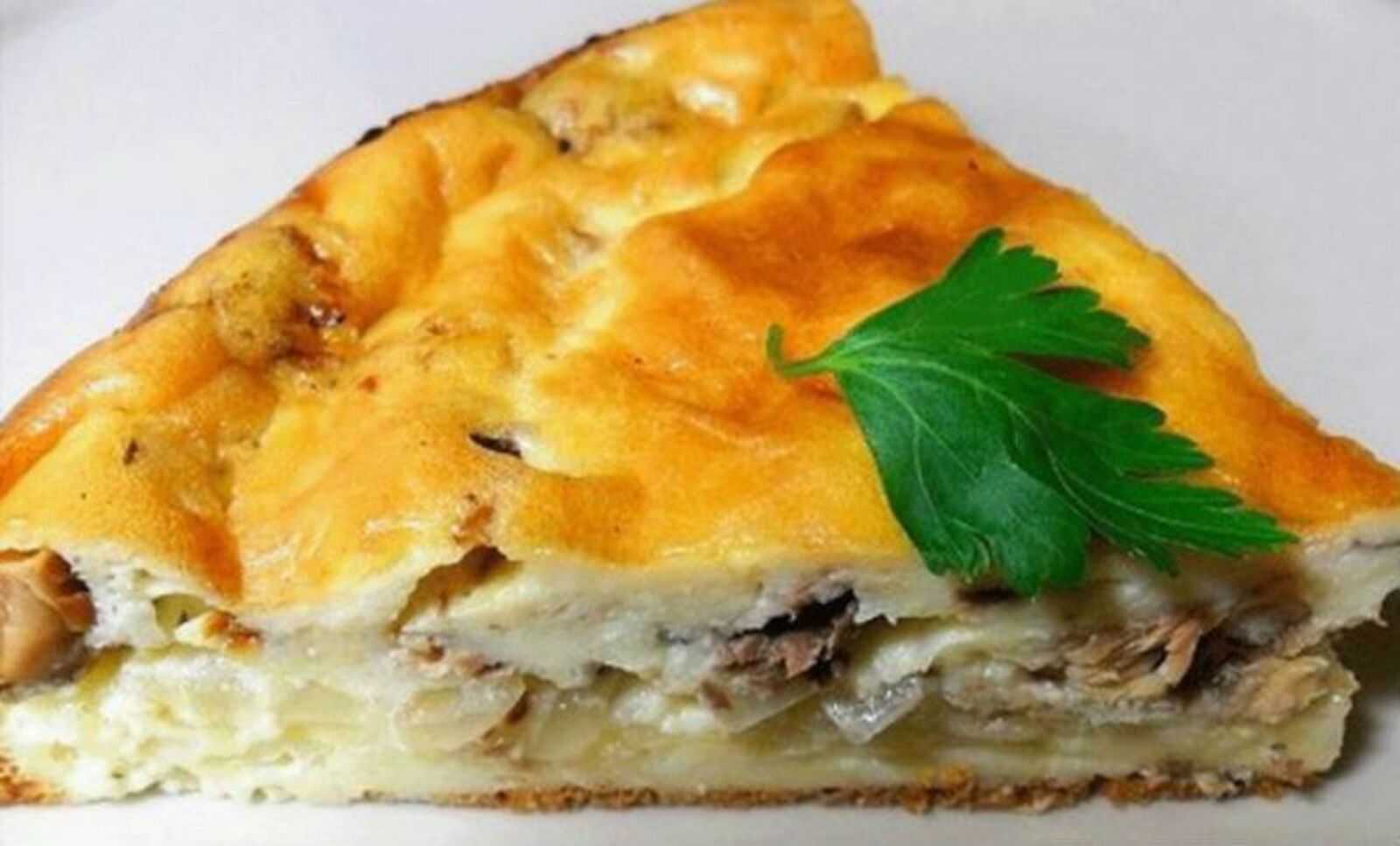 Пирог с рыбными консервами и картошкой – 10 рецептов