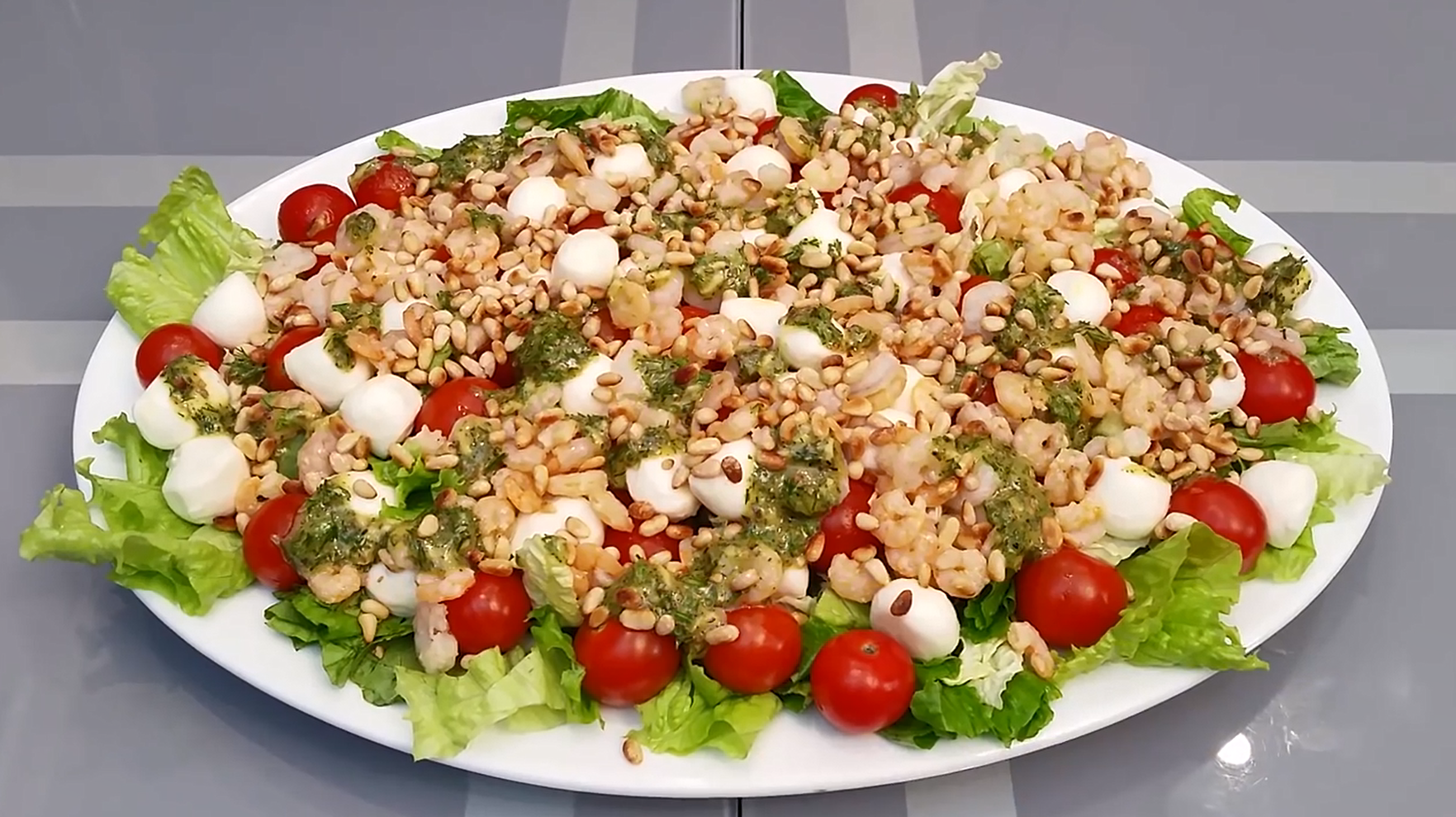 Простые и вкусные салаты на новый 2024 год - 15 рецептов с фото (пальчики оближешь)
