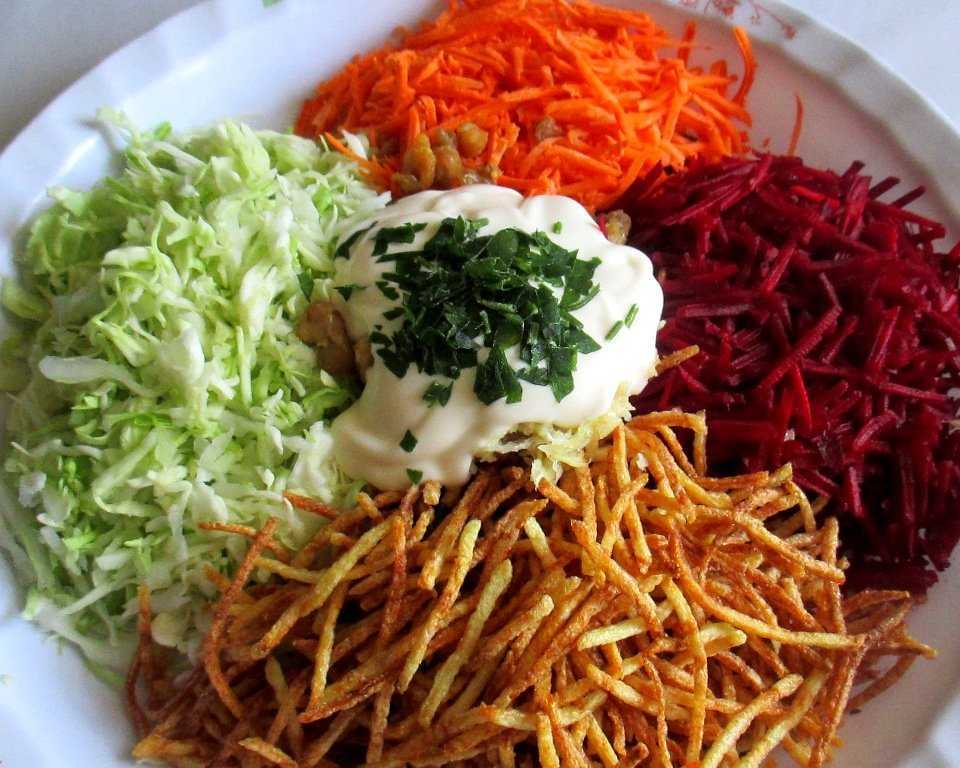 Салат с картошкой фри – 12 рецептов быстро и вкусно