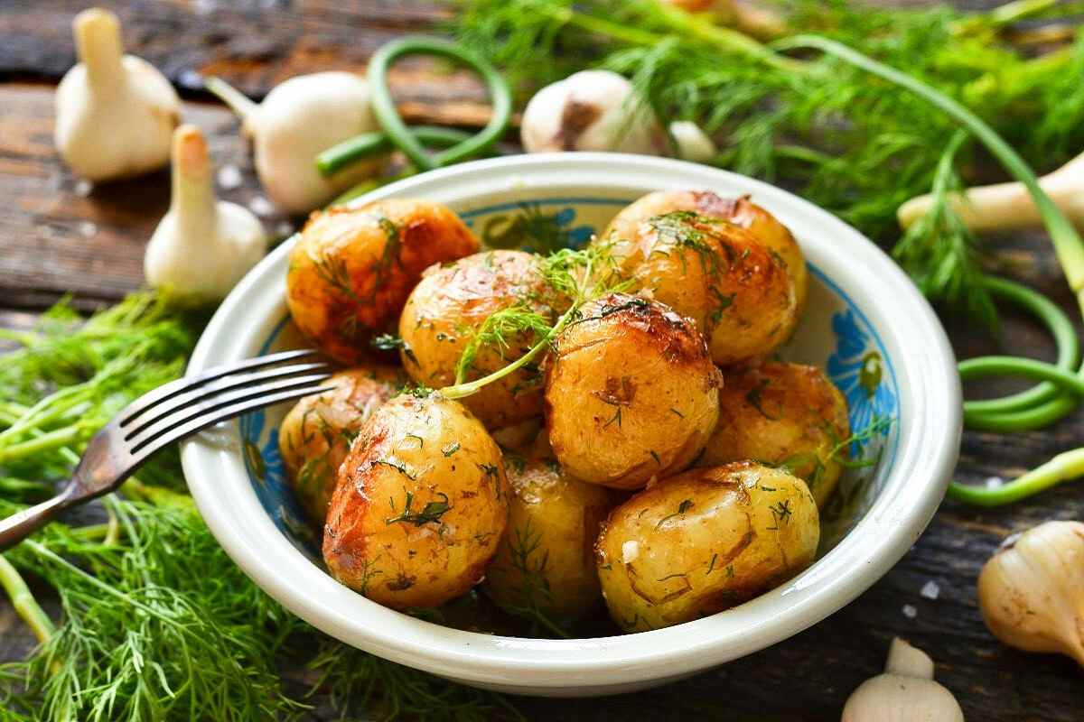 Лучшие картофельные гарниры (25+ рецептов невероятно вкусных картофельных гарниров!)
