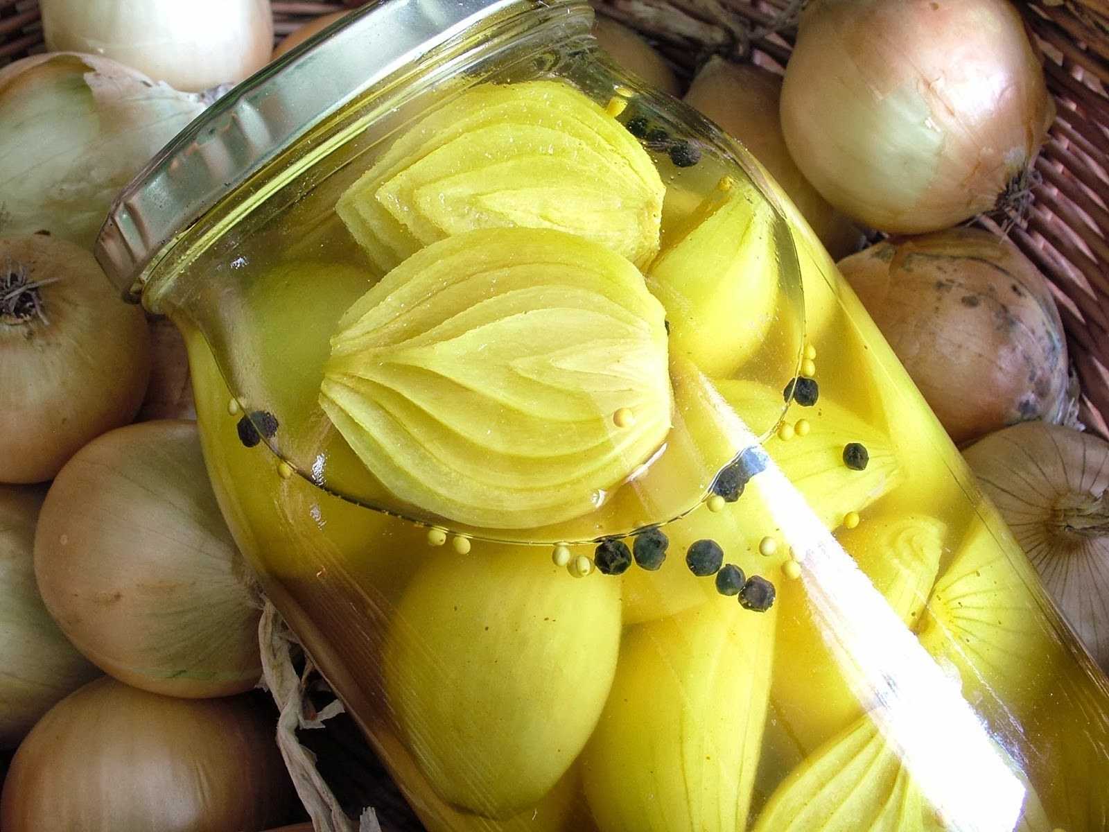 Рецепты маринованного лука со свеклой