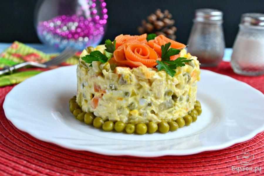 Рецепт оливье с раковыми шейками и домашним майонезом