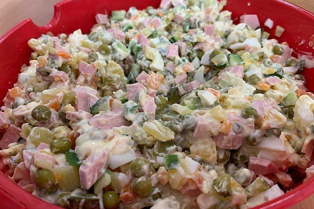 Салат оливье классический - 7 пошаговых рецептов