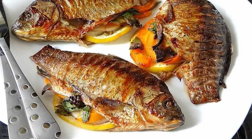 Карп на мангале - рецепты
