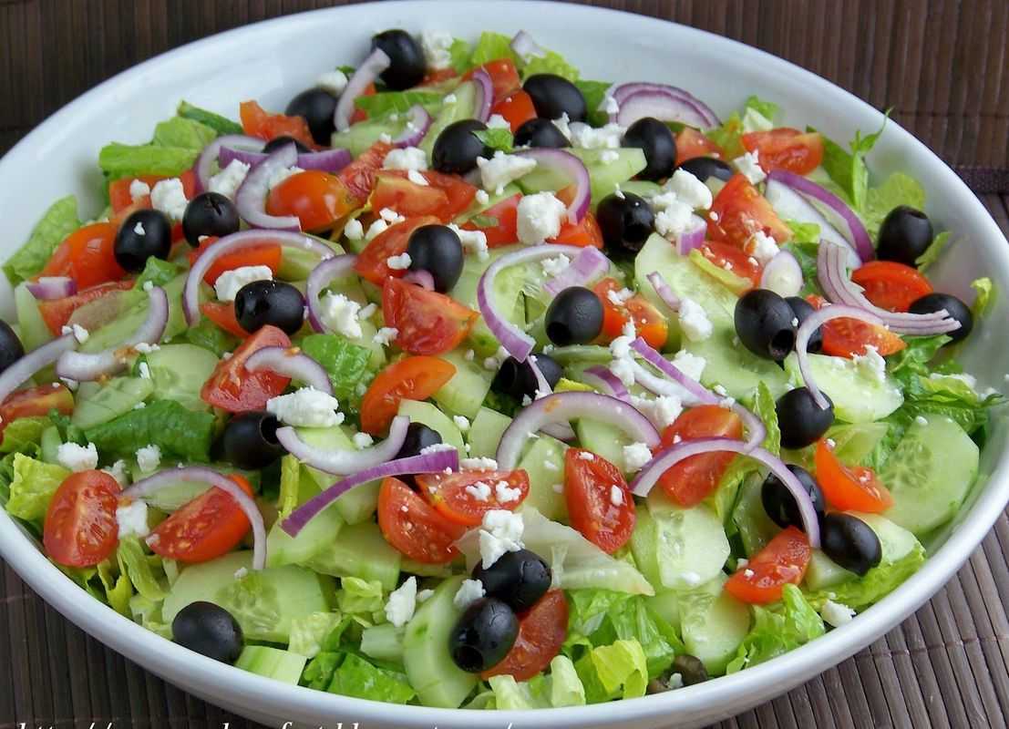 Самые вкусные салаты на день рождения: 10 лучших рецептов, простых в приготовлении