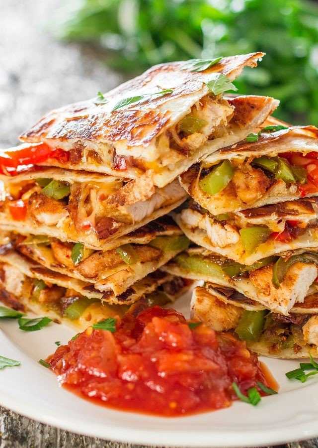 Как приготовить вкусную тортилью с курицей