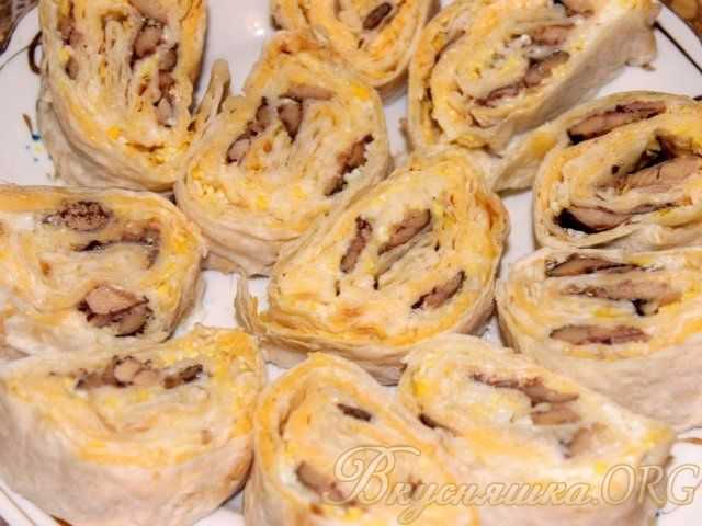 Рулет из лаваша со шпротами - вкусные рецепты