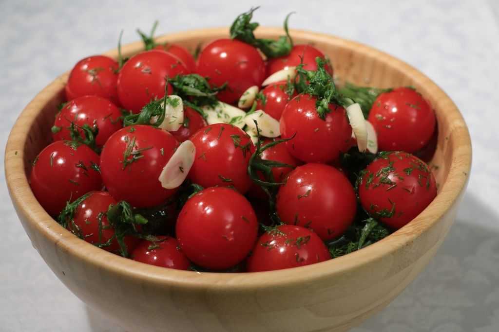 Малосольные помидоры фаршированные: топ-7 рецептов вкусной закуски