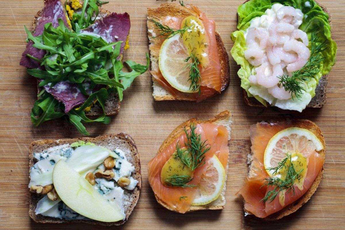 Бутерброды на праздничный стол: 20 простых и вкусных рецептов