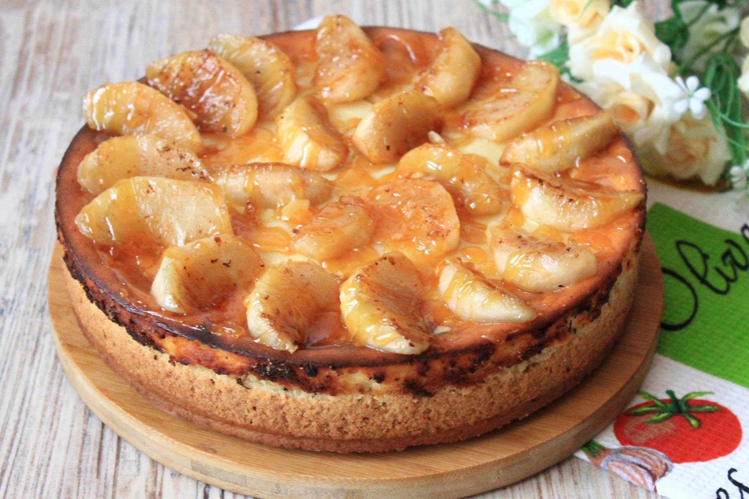 Царский яблочный пирог: 3 рецепта королевского десерта