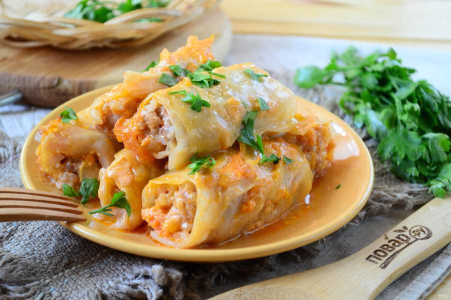 Голубцы по классическим рецептам - с рисом, фаршем и капустой