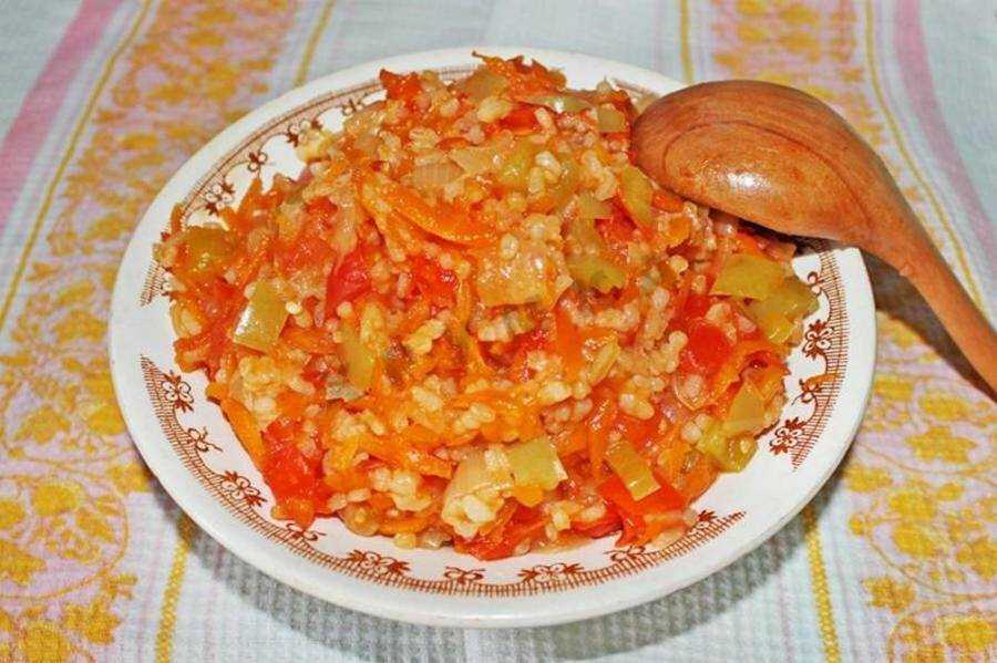 Салат завтрак туриста с рисом на зиму