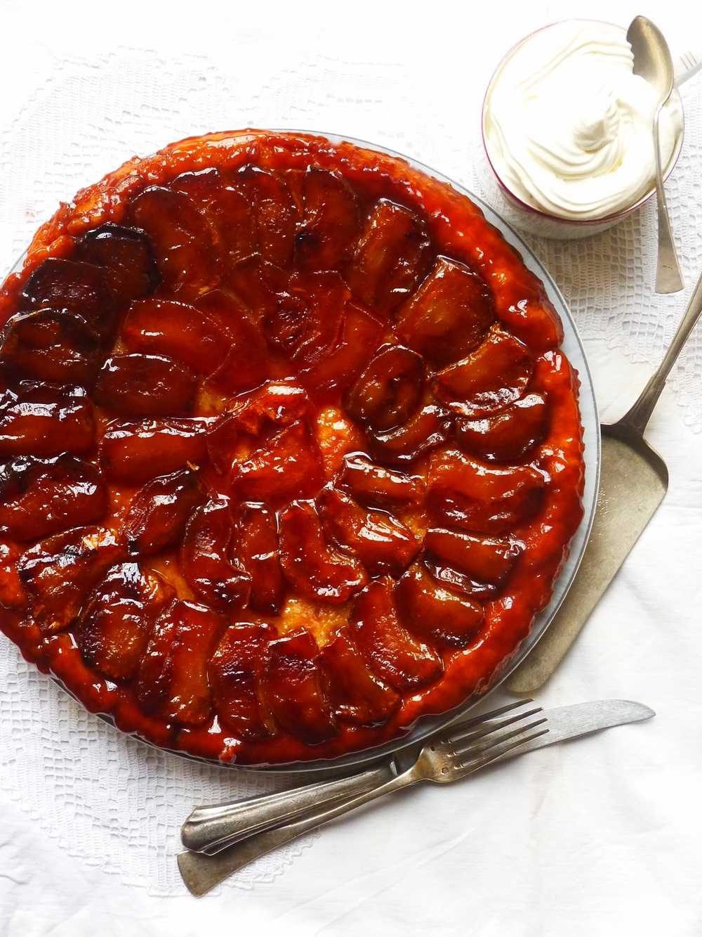 Тарт фламбе (tarte flambée) или эльзасский луковый пирог