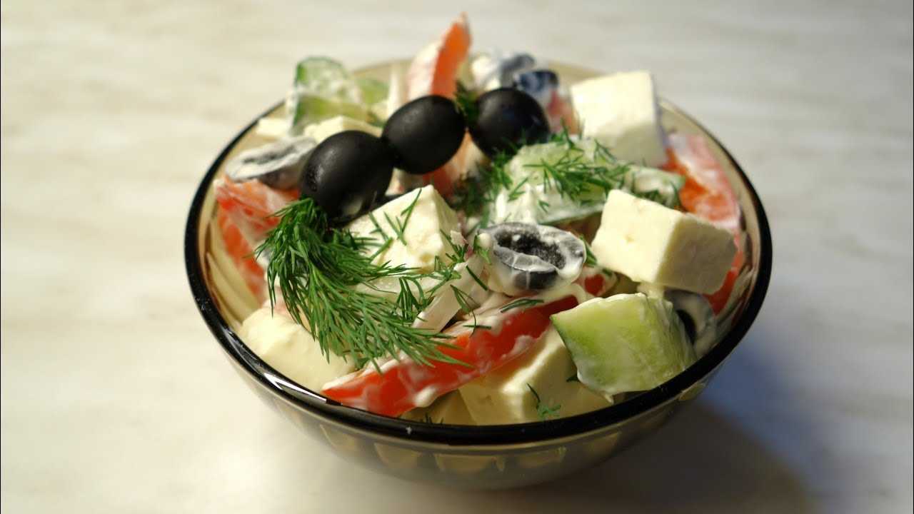 7 вкусных салатов с адыгейским сыром: рецепты, советы и вариации