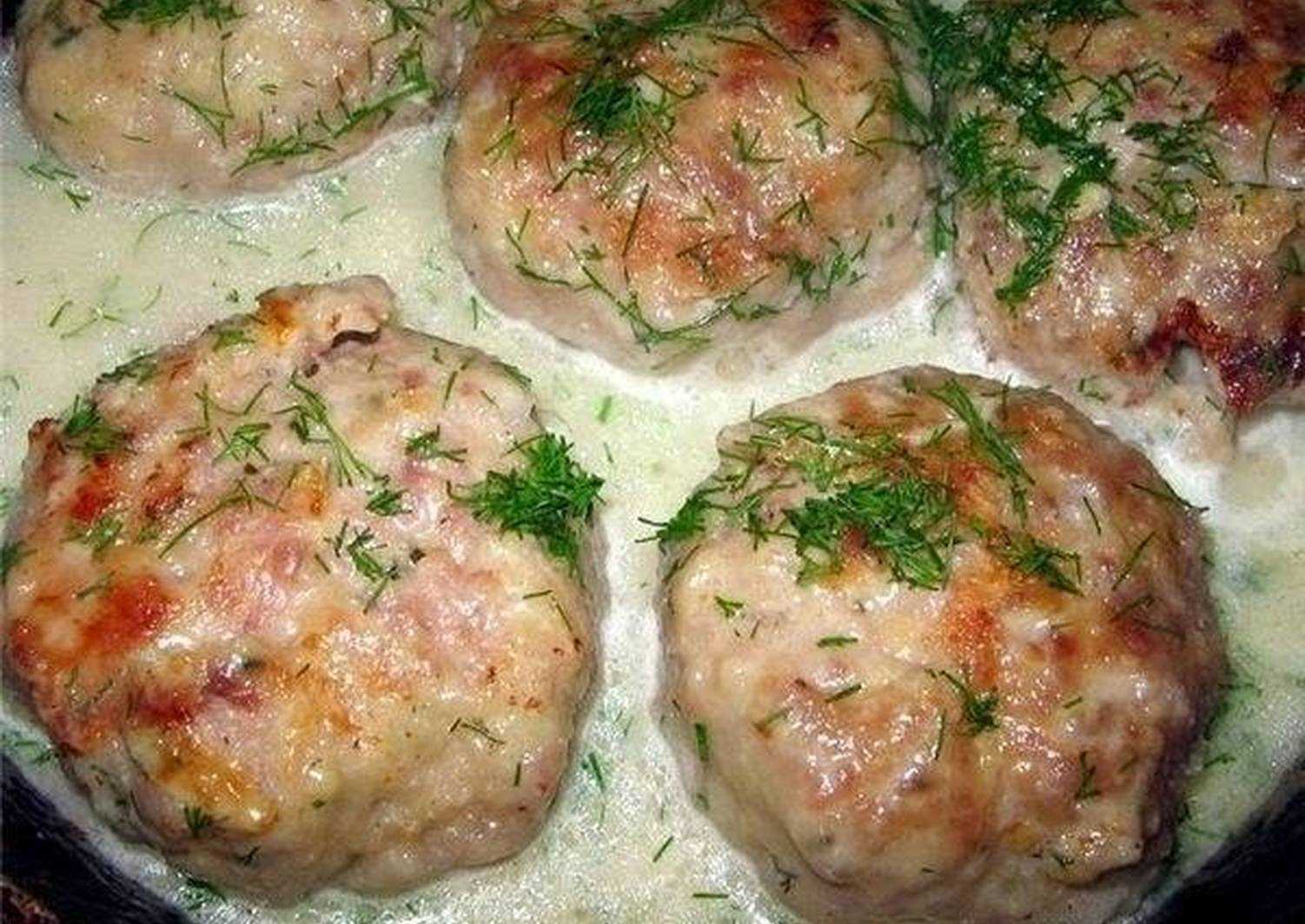 Сочные котлеты из куриного фарша на сковороде: вкусный рецепт
