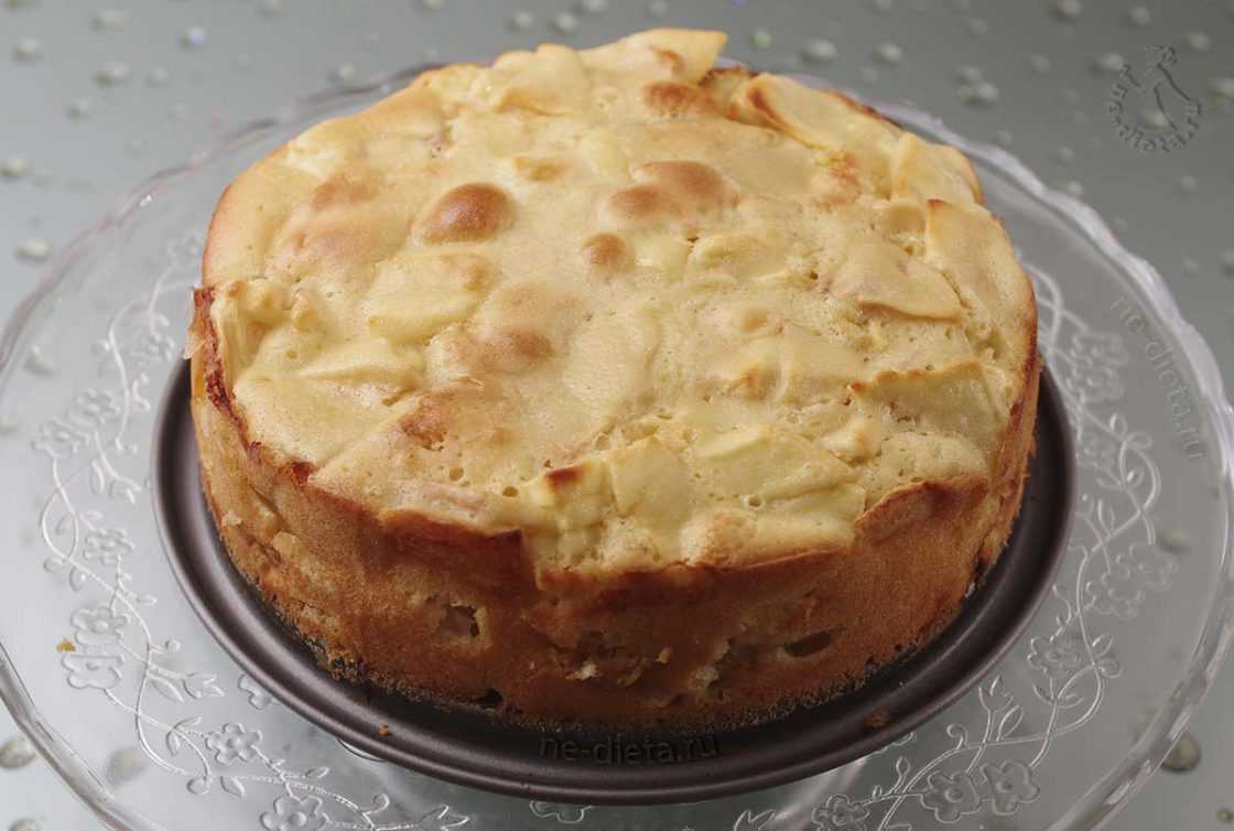 Шарлотка с яблоками. пошаговый рецепт с фото — ботаничка