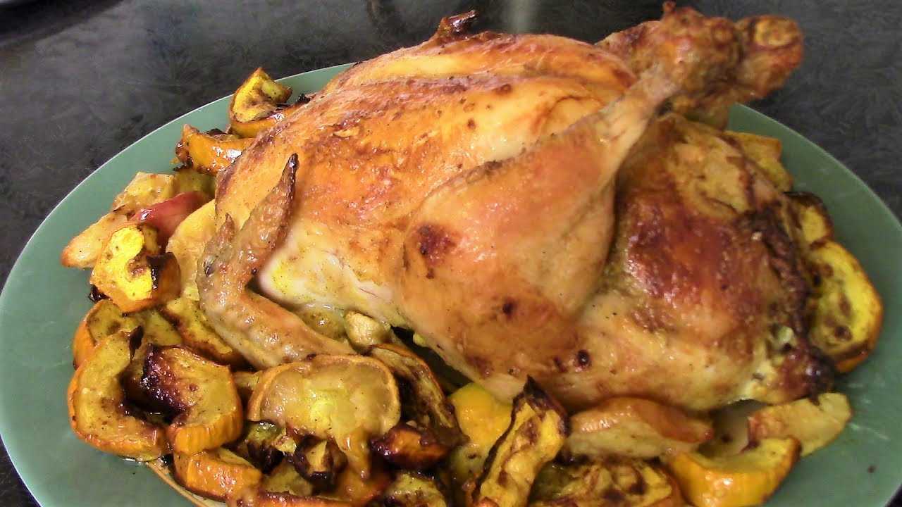 Курица в духовке запеченная целиком: 10 рецептов запекания курицы с хрустящей корочкой