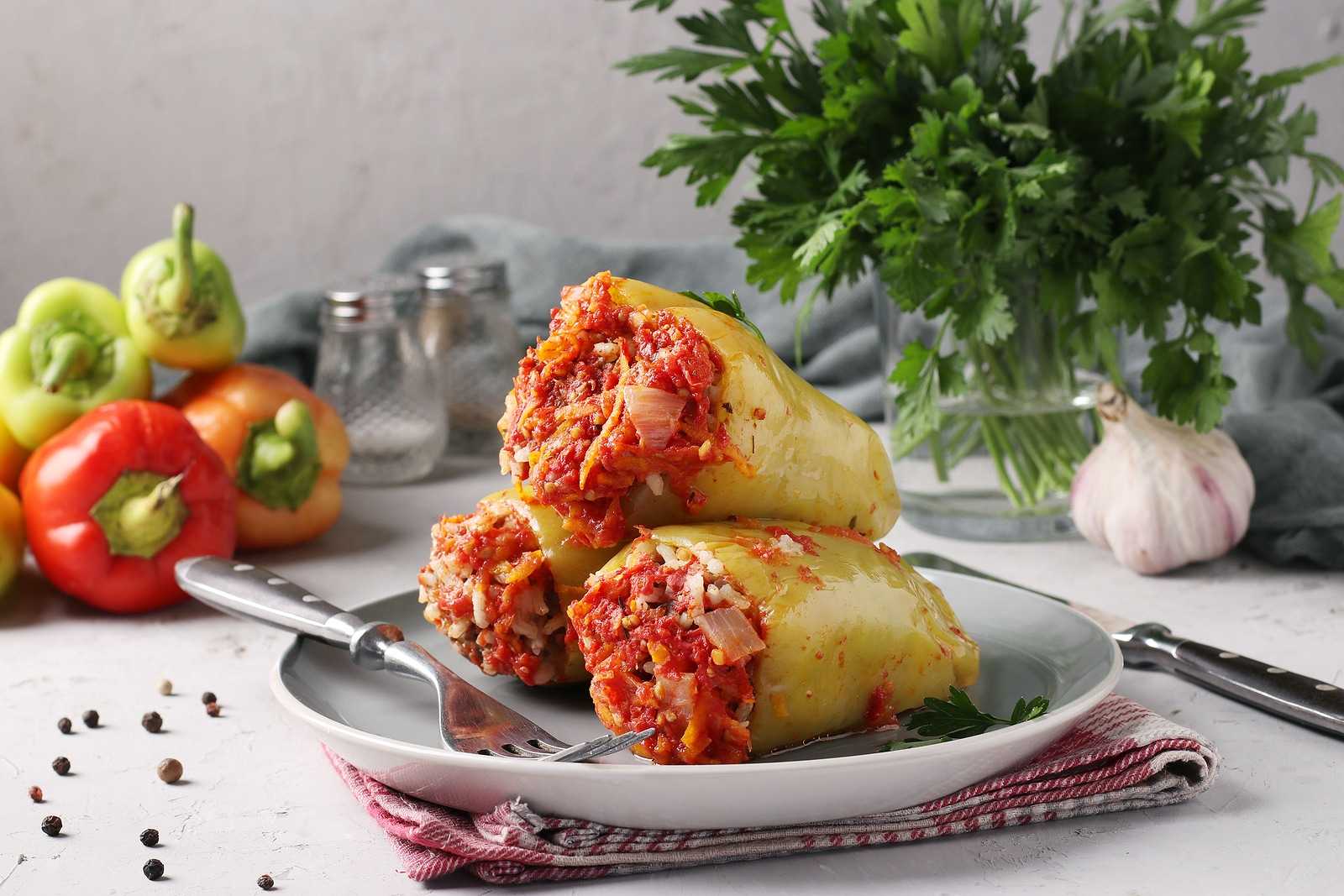 Самые вкусные рецепты фаршированного перца, легкий рецепт фаршированных перцев