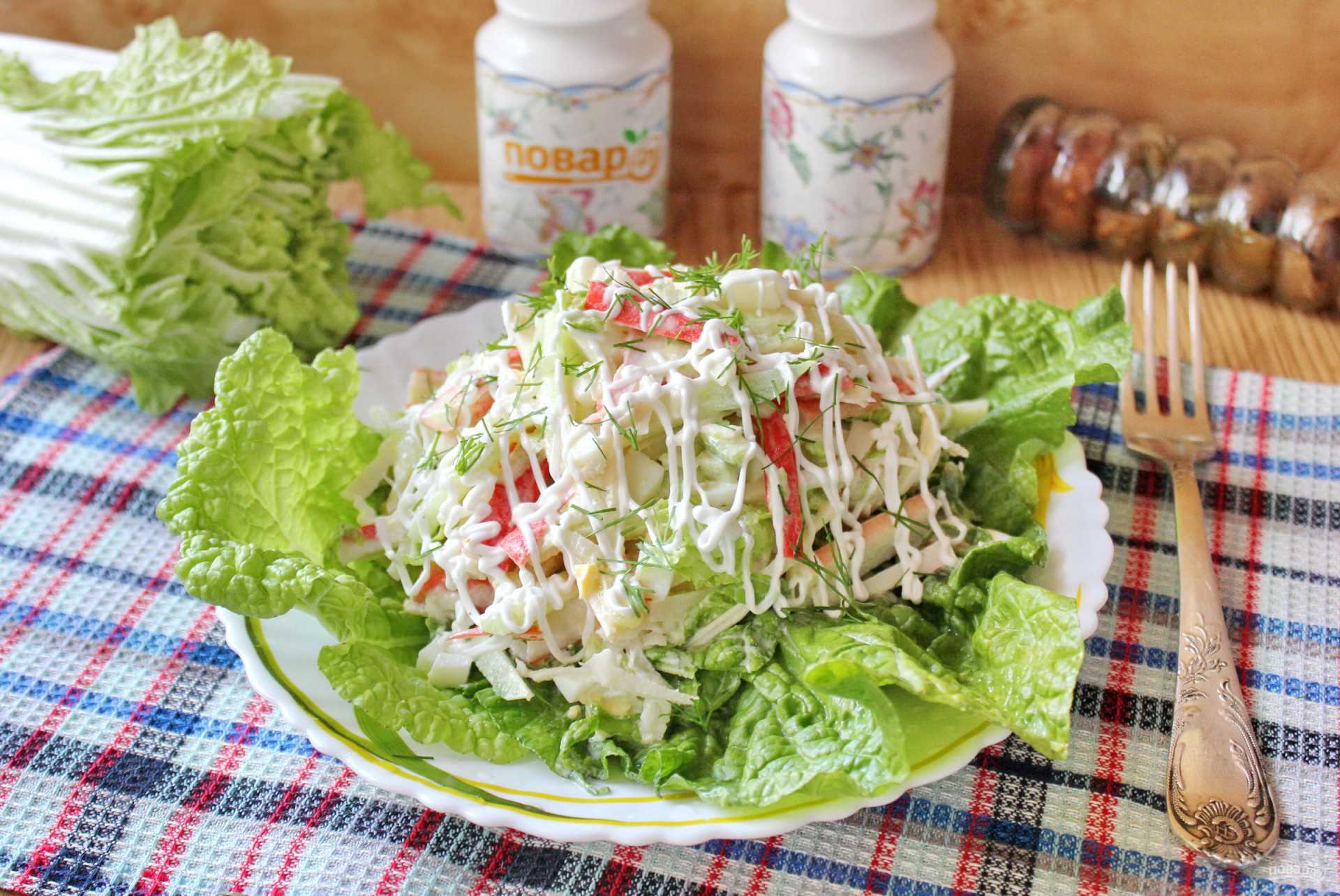 Крабовые салаты — очень вкусные и простые по классическим рецептам
