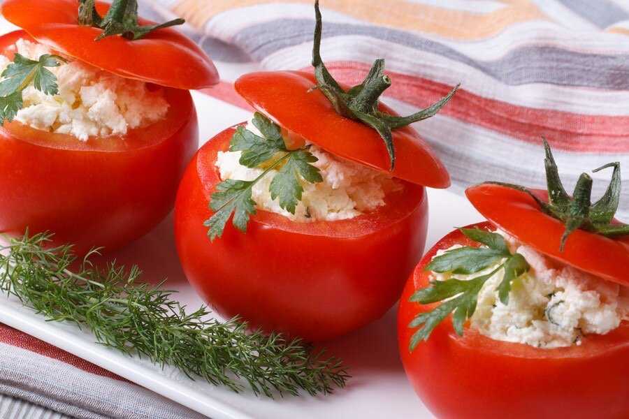Помидоры с сыром, запеченные в духовке