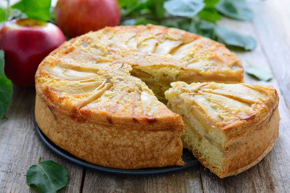 Яблочный пирог из песочного теста – 9 рецептов выпекания