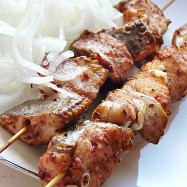 Шашлык из сома в духовке