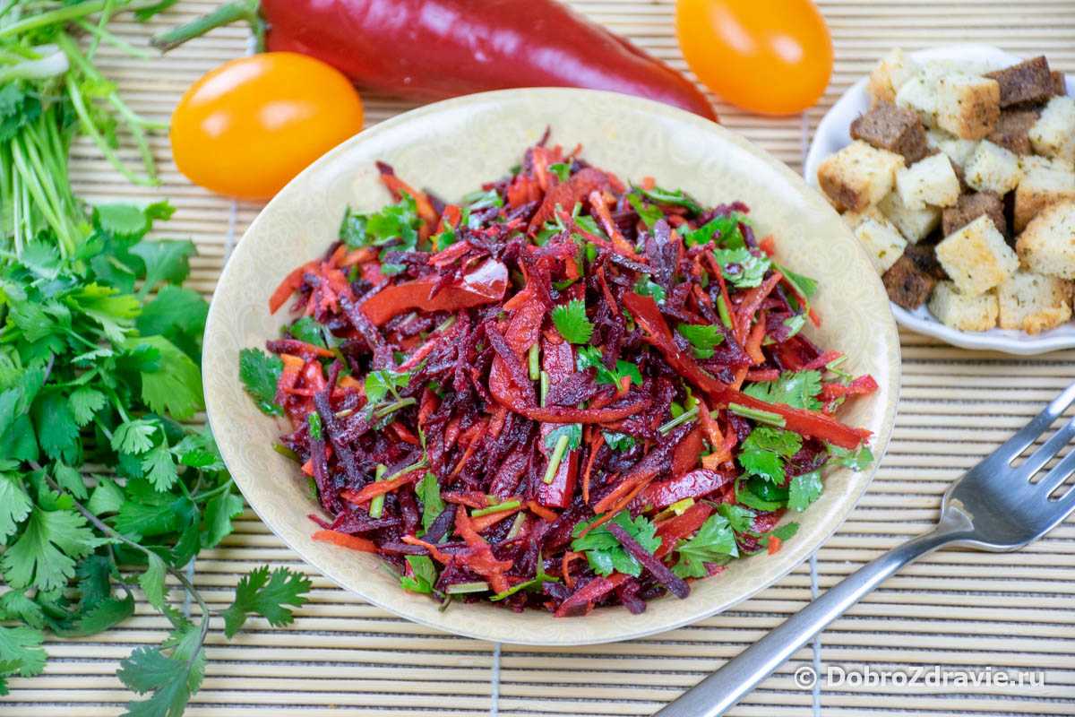 Салат из сырой свеклы - очень вкусные пп-рецепты с фото