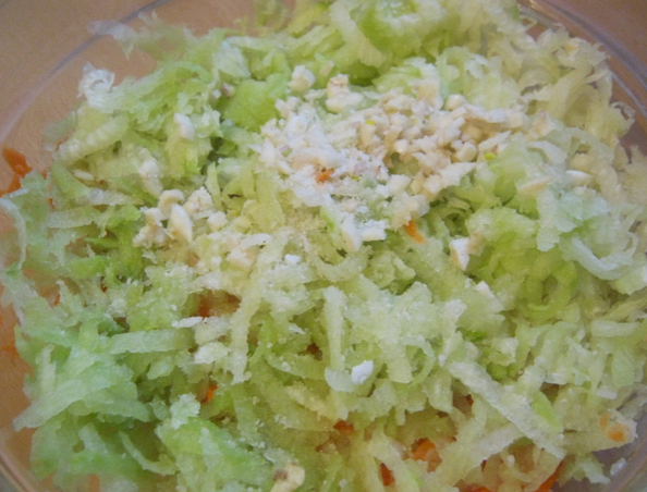 Салаты из черной редьки: с чем можно сочетать, вкусные и простые рецепты приготовления