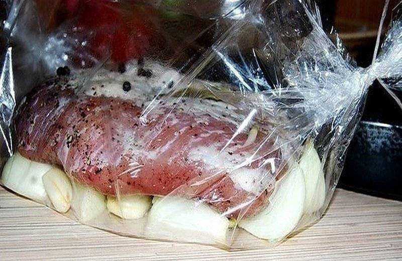 Свинина запеченная в духовке целым куском: рецепты