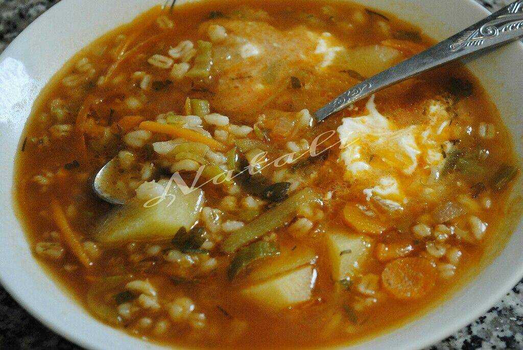 Рассольник с перловкой и солеными огурцами – пошаговые рецепты
